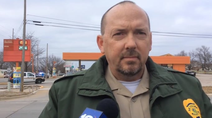 Concealed Carrier Shoots Robber In Head During Gas Station Robbery