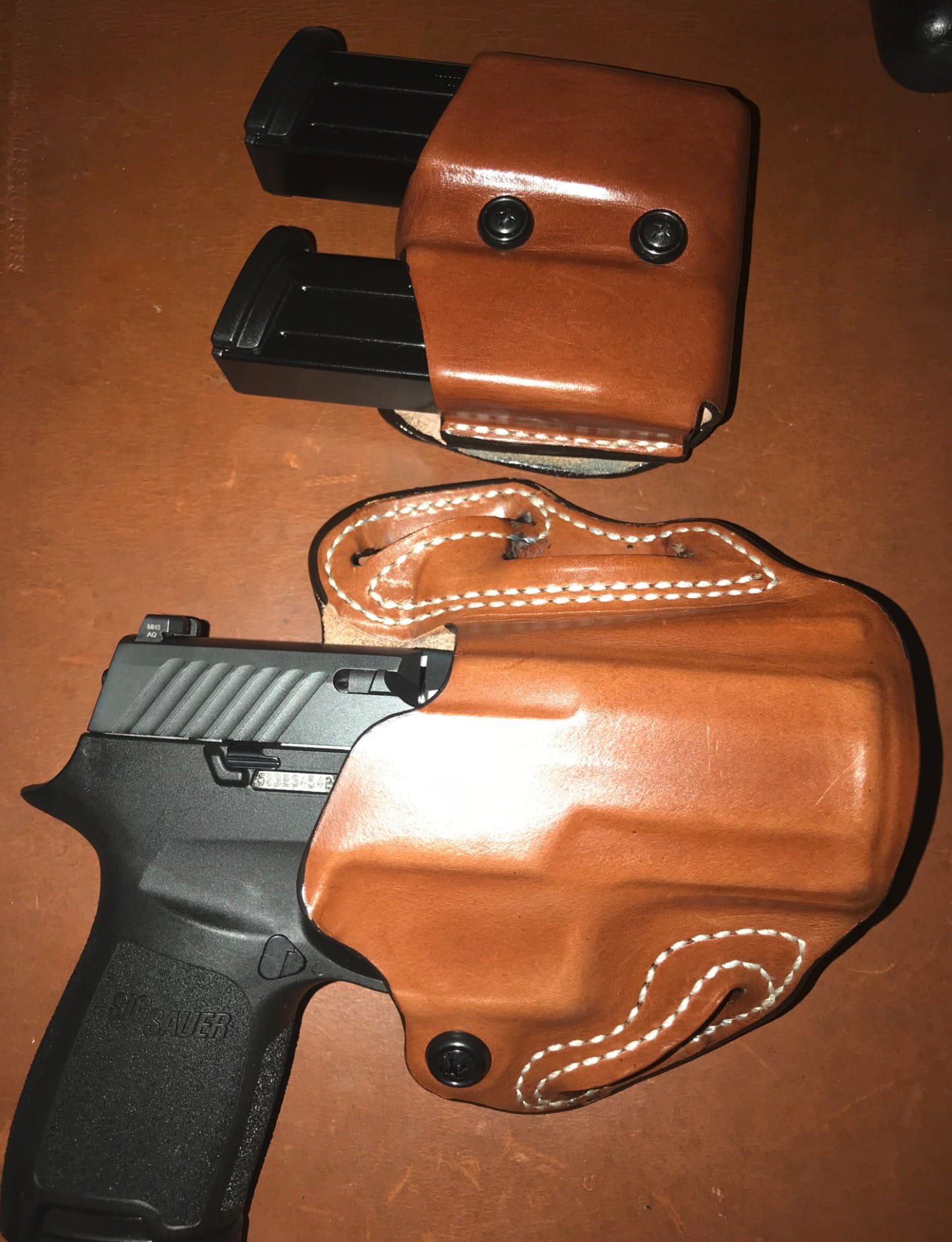 #DIGTHERIG – David and his Sig Sauer P320 in a DeSantis Holster