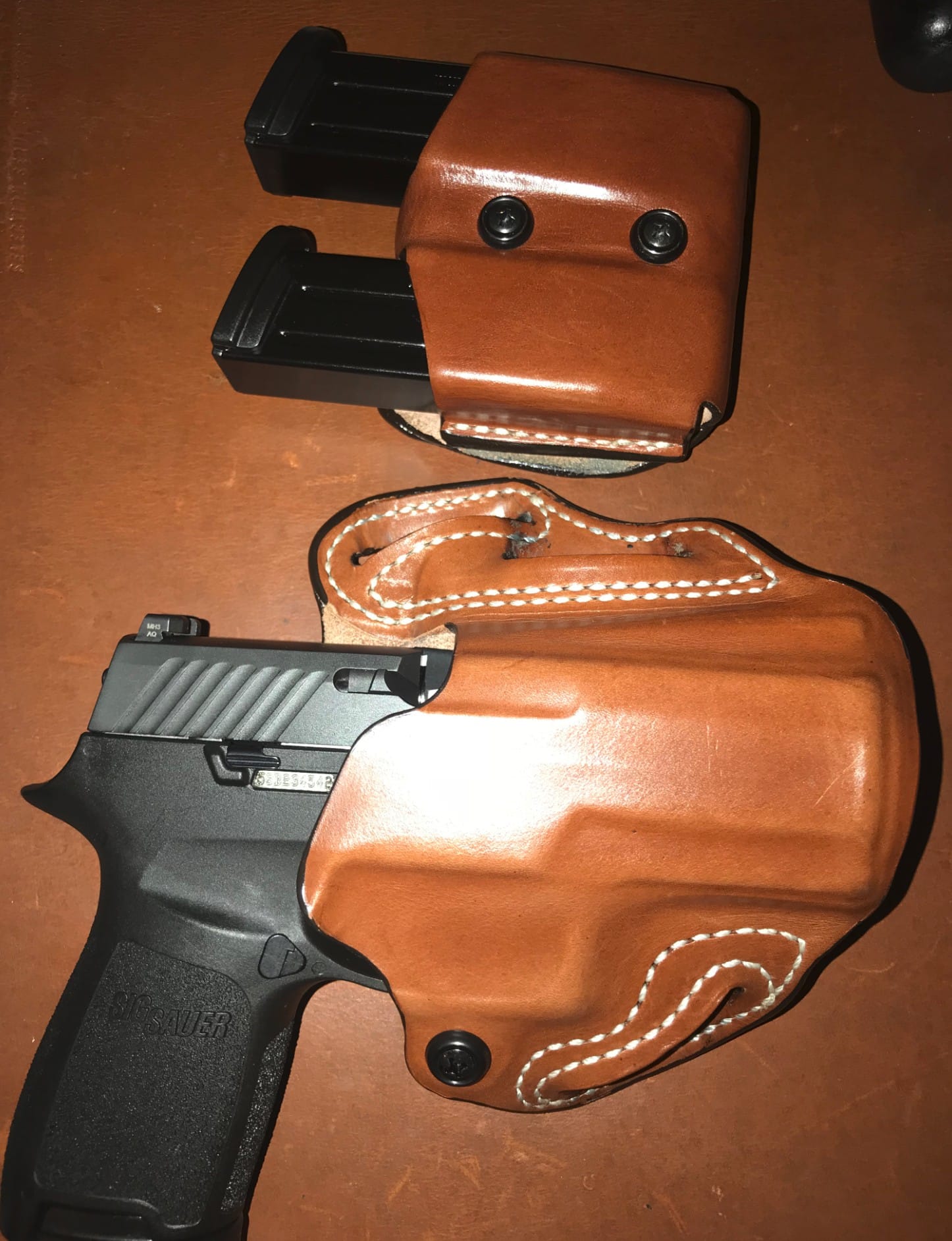 #DIGTHERIG – David and his Sig Sauer P320 in a DeSantis Holster