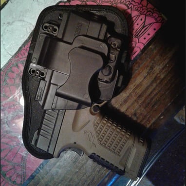 #DIGTHERIG – Tyler and his Springfield XDs in a Alien Gear Holster