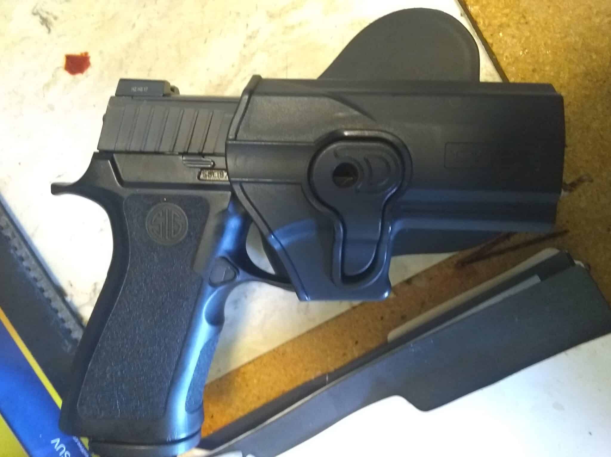 #DIGTHERIG – Dale and his Sig Sauer P320 in a Cytac Holster