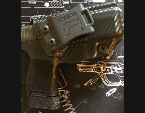 #DIGTHERIG – Billy and his Sig Sauer P365 in a Tulster Holster