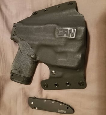 #DIGTHERIG – Budmam and his Smith & Wesson M&P 40 in a Gan Custom Holster
