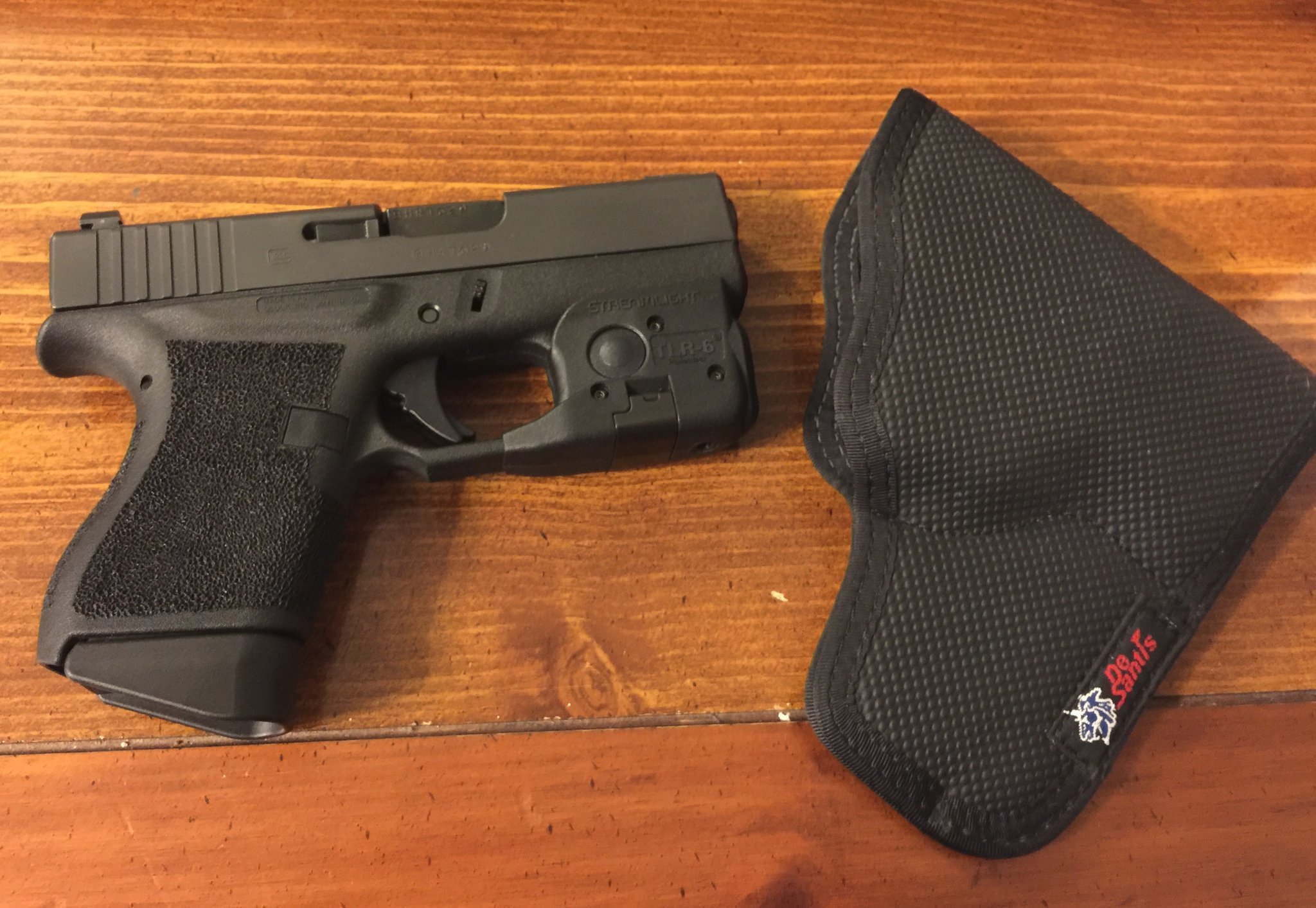 #DIGTHERIG – Bo and his Glock 43 in a DeSantis Holster (Temporarily)