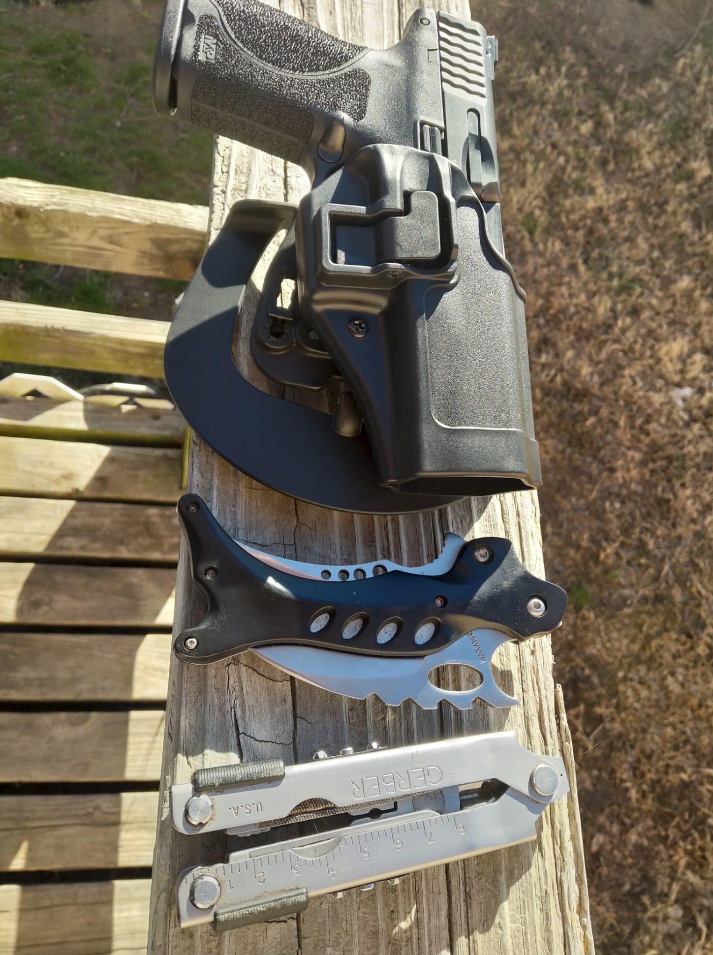 #DIGTHERIG – Lou and his Smith & Wesson M&P 9 in a Blackhawk Holster
