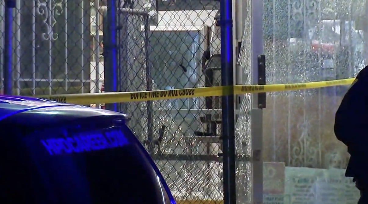 ‘No Guns’ Sign Doesn’t Stop Armed Robbers, Except A Concealed Carrier Was Inside, Leaving One Robber Dead
