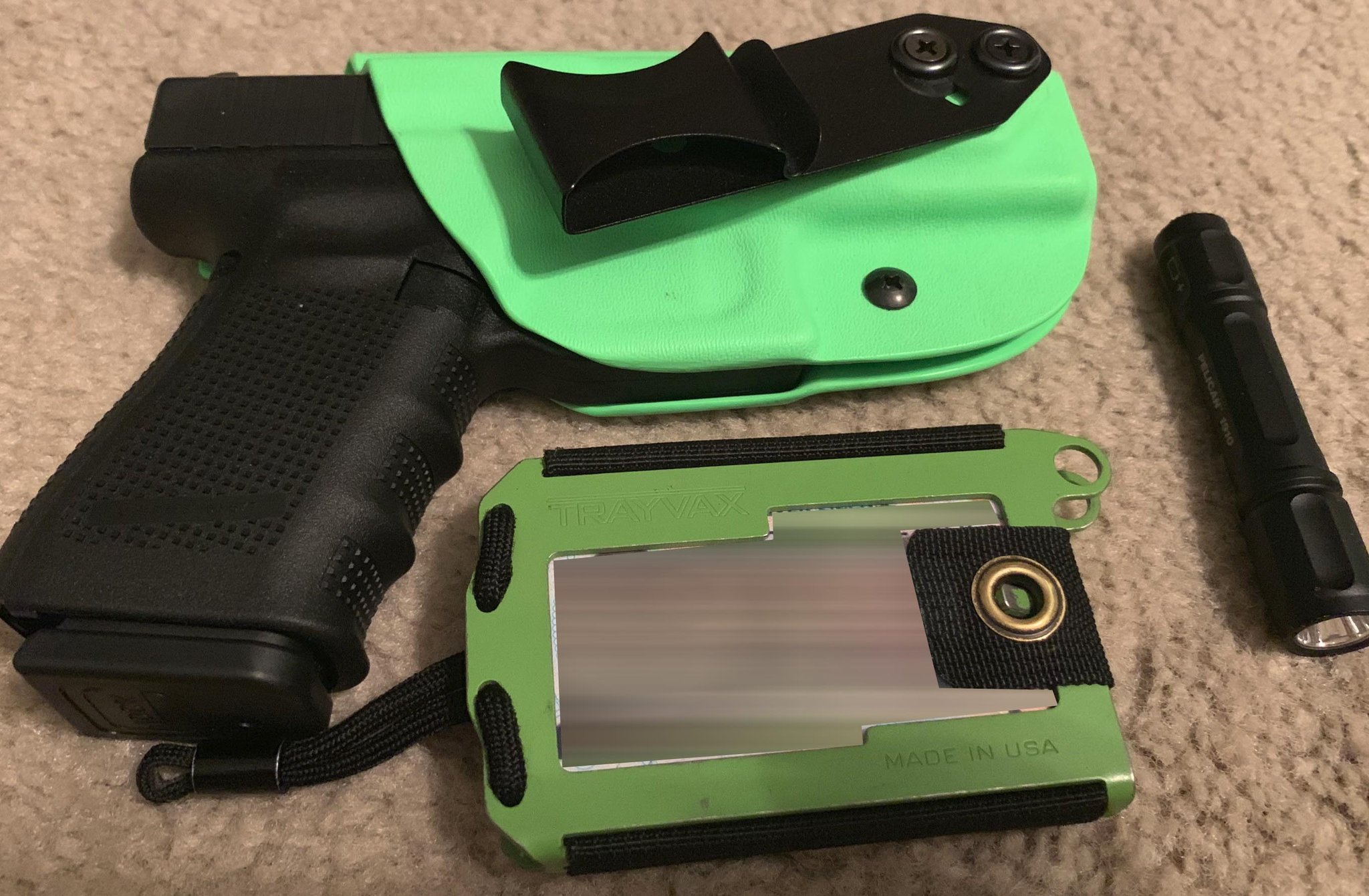 #DIGTHERIG – John and his Glock 19 in a Vedder Holster