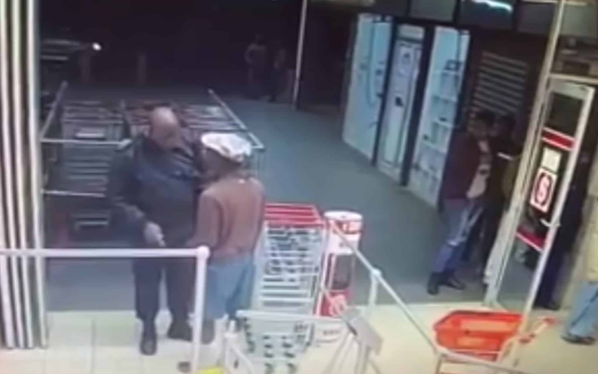 [WARNING: GRAPHIC] Security Guard Loses Fight When One Attacker Turns Into Multiple Attackers