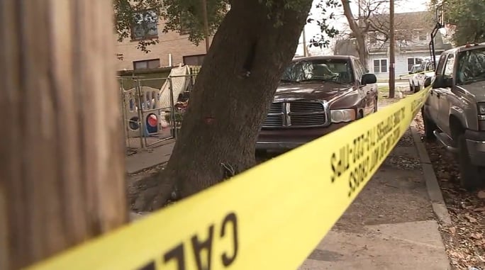 Man Uses AK-47 Against 5 Home Invaders, Killing 3 And Injuring 2
