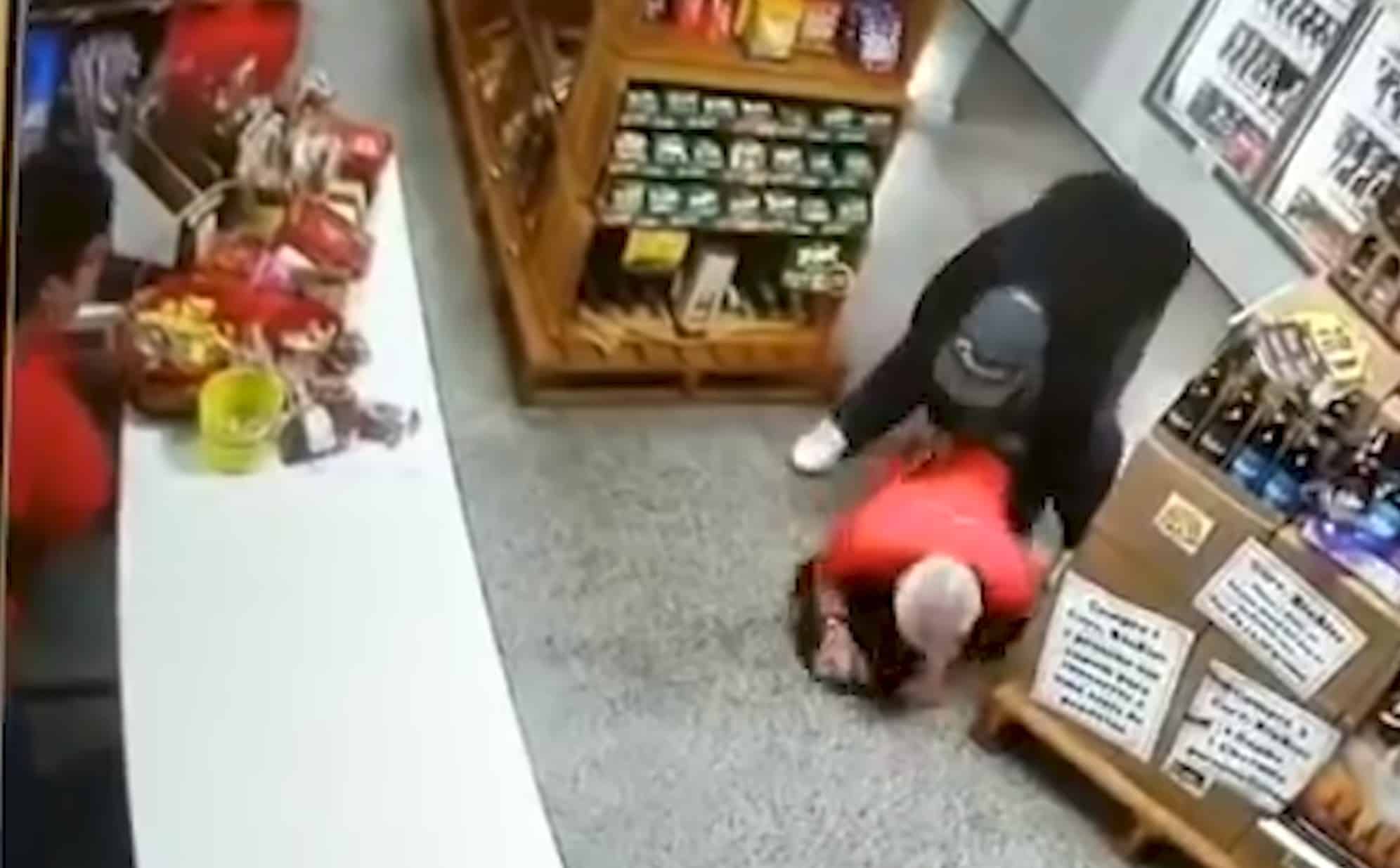 [WATCH] Armed Robber Walks Into Shop Filled With Armed Employees, Then Shot In The Back By The Owner’s Armed Wife