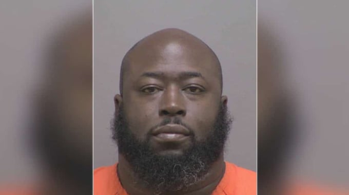 Customer (also a felon), Upset With Work Done On His Car, Opens Fire Inside Shop, Shop Owner Stops Him With Shotgun