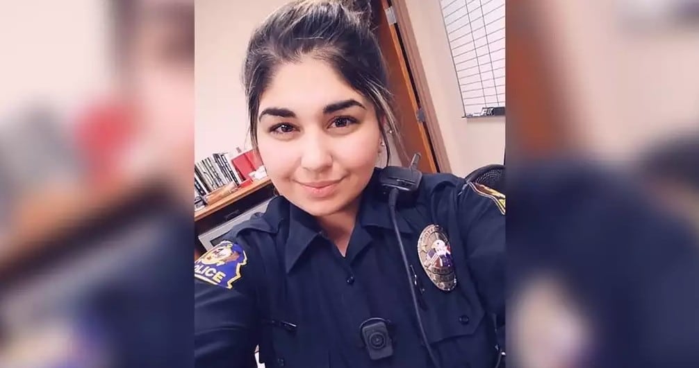 Officer Is Shot While Transporting Inmate, Then An Armed Citizen Comes To Her Rescue
