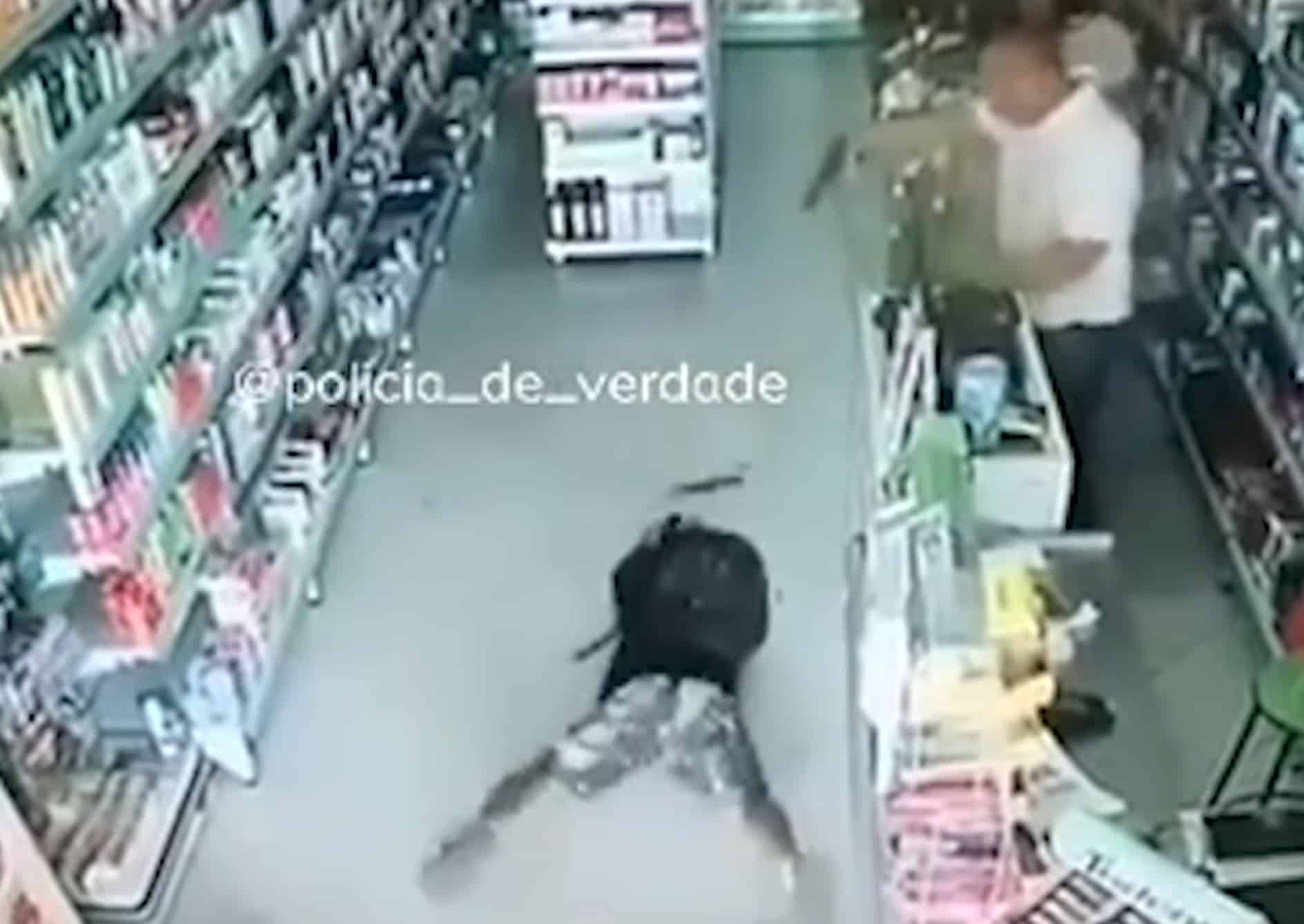 Robber With Knife Nearly Dies Of Shock After Shop Owner Draws Gun