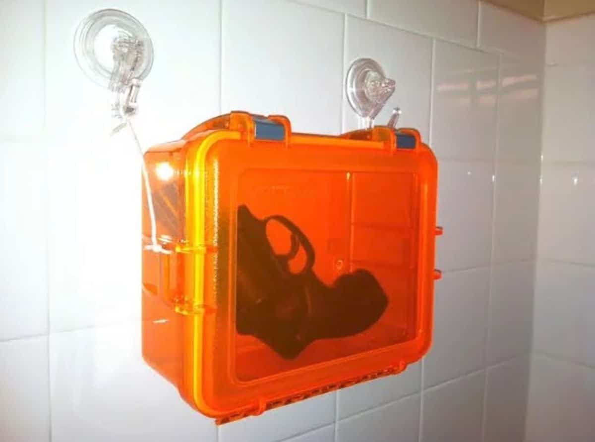 Man Breaks Into House While Homeowner Taking Shower, Close-By Shower Gun Comes In Handy
