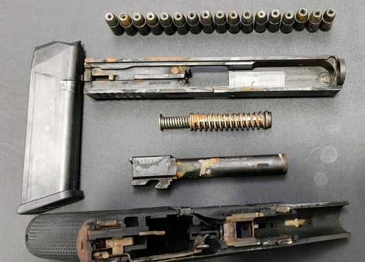 A Fisherman Found A GLOCK 17 On The Ocean Floor That Had Been There For 6 Months And It Functioned Perfectly – 10 PHOTOS