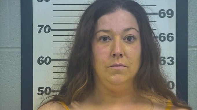 Upset With Long Wait Times, Crazed Woman Pulls Out Gun; Is Stopped By Off-Duty Police Officer