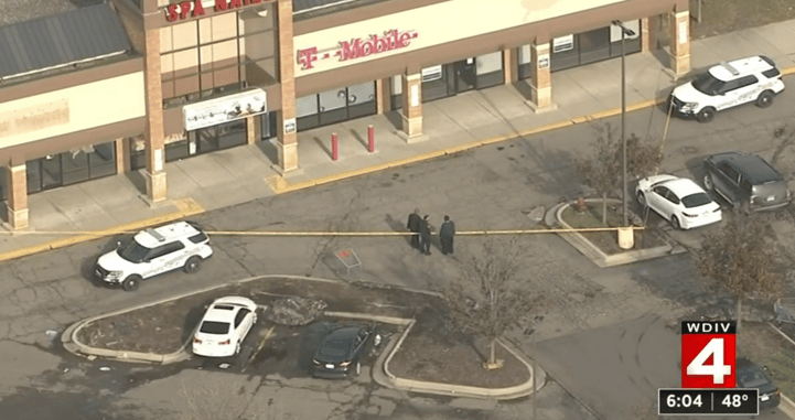 Security Guard Stops Armed Robbery At T-Mobile Store, Shoots Robber Twice
