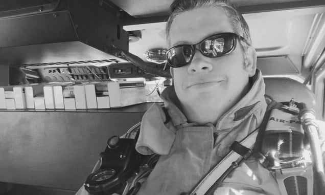 Paramedic Stabbed At Gas Station While Trying To Break Up Fight, Brings Gun Too Late