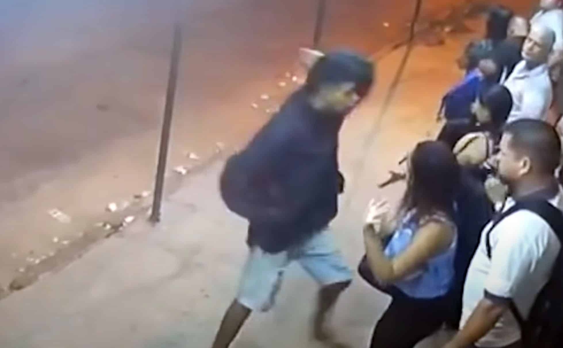 [VIDEO] Robber Dies Of Heart Attack During Robbery