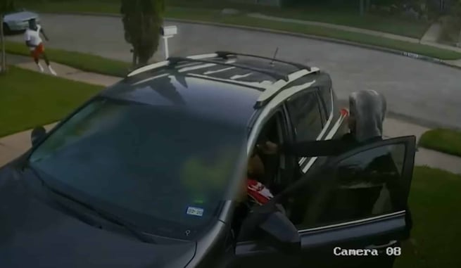 This Man Wasn’t Paying Attention To His Surroundings, And Wasn’t Prepared For The Attack