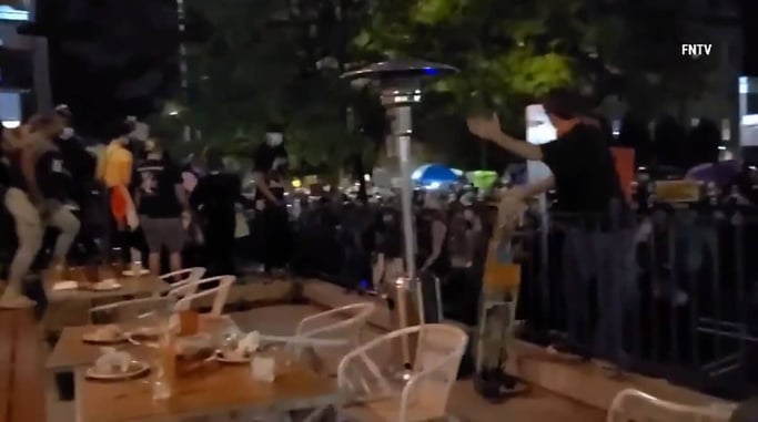 BLM March Aggressively Storms Restaurants, Diners And Staff Terrified And Disgusted