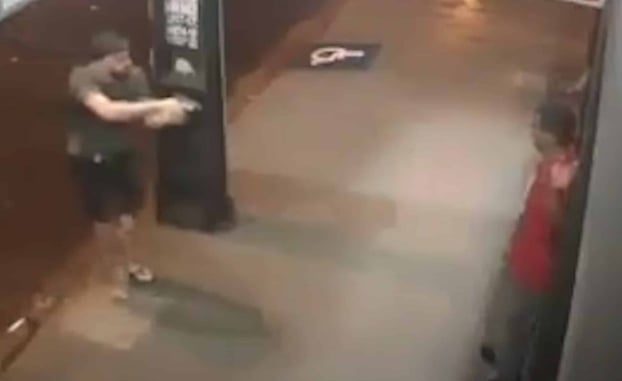 Armed Citizen Draws On Bad Guy, Police Show Up, Bad Guy Walks Away?