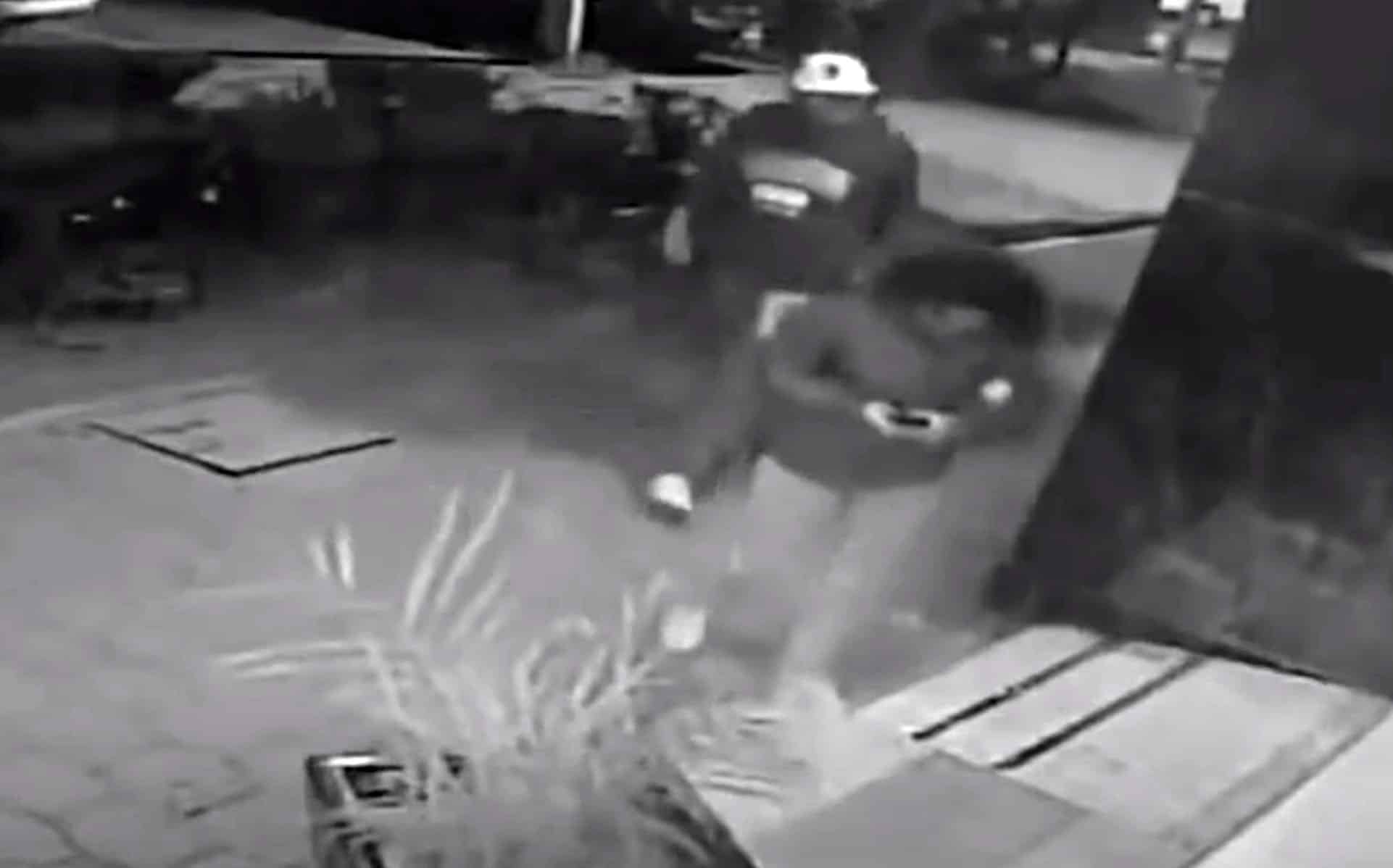 Teen Put In Choke Hold, Passes Out, Robber Gets Away: Why Situational Awareness Is So Important