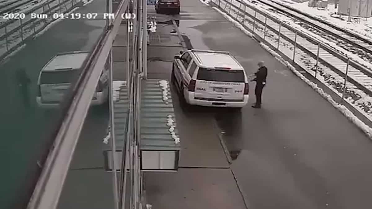 [VIDEO] Handcuffed Man In Police Car Shoots Officer With Hidden Gun After Being Searched And Transported