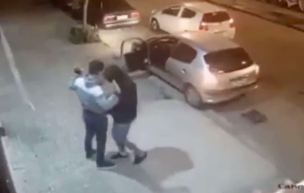 Armed Robber In Iraq Doesn’t Know He’s About To Become The Victim