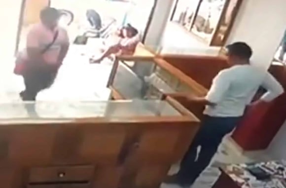 Armed Robber’s Life Ends After Receiving Precision Head Shot From Armed Employee