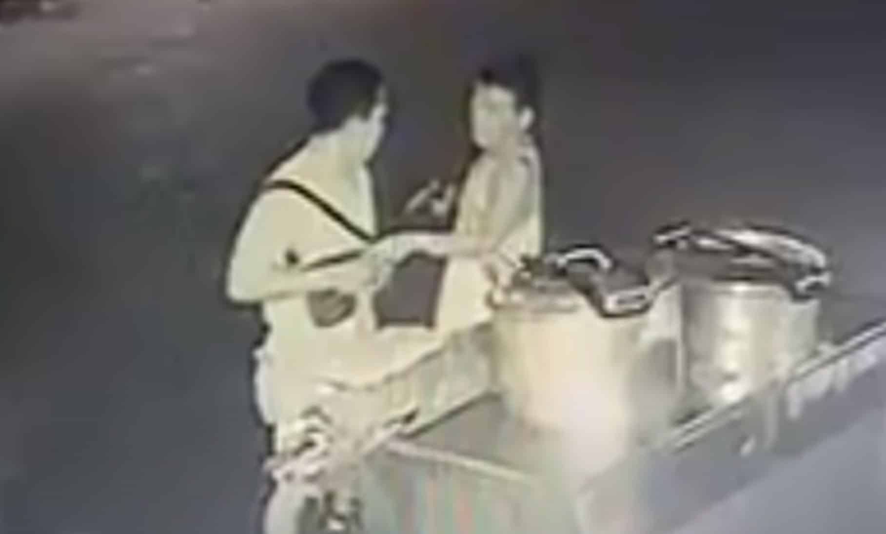 [GRAPHIC WARNING] Man Doesn’t Take Armed Threat Seriously And Pays With His Life