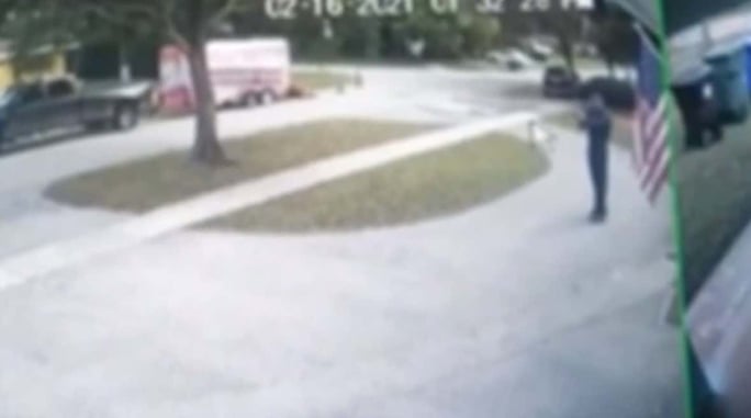 Video Captures Homeowner Shooting At Suspects Taking Off With Pressure Washer