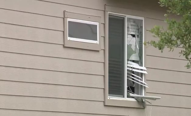 Elderly Man Wakes Up During Break-in and Takes Gun from Younger Suspect
