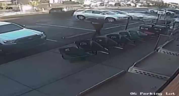 Irresponsible Gun Owner Tries Shooting Fleeing Robbery Suspects, Ends Up Shooting Store Employee Instead