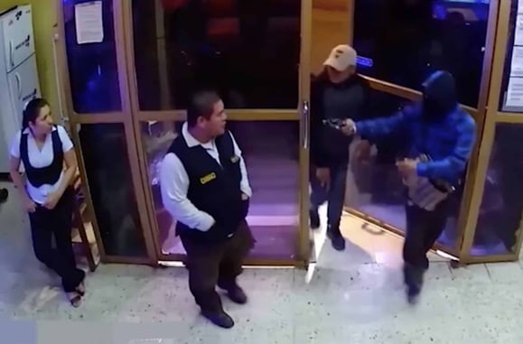 Casino Security Loses Against 2 Armed Robbers
