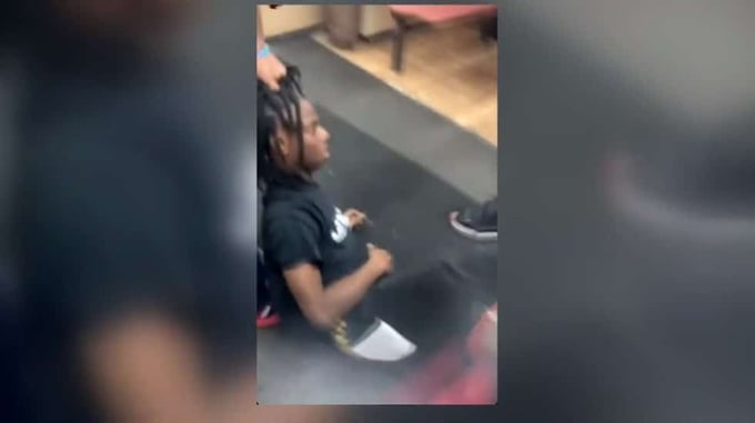 Car Thief Dragged Out Of Barber Shop By Dreads After Woman Tracks Down Her Stolen Vehicle