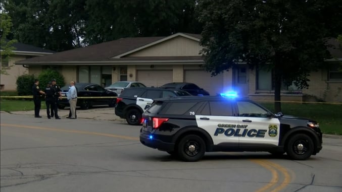 Home Invasion Suspect Shot by Resident After Breaking Into Apartment