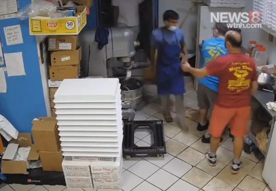 Someone In This Video Is Armed, Other Than The Robber. He Doesn’t Draw Until The Robber Is Gone.