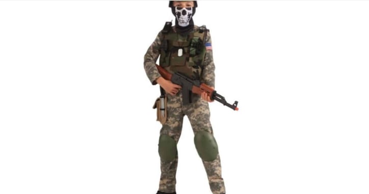 Would You let Your Kid Carry A Fake Gun as Part Of Their Halloween Costume?