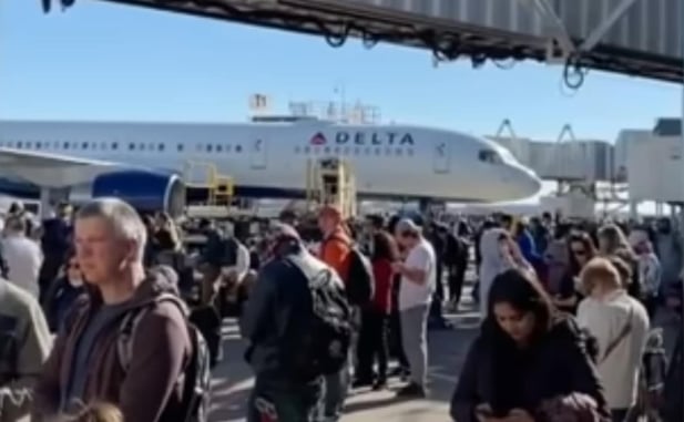 TSA Finds Loaded Handgun In Carry On, Owner Lunges To Grab It, Discharges Round, And Then Runs Off