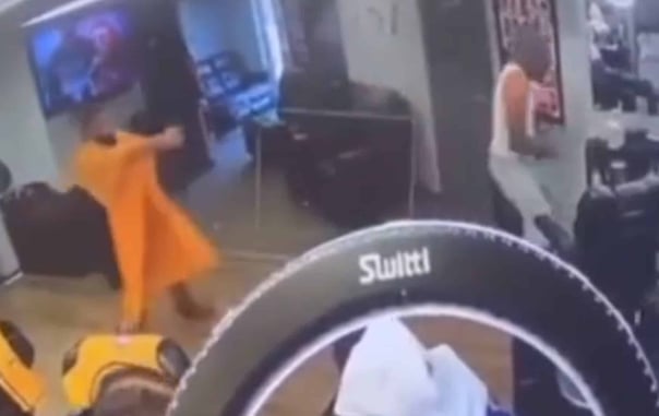 Armed Barbershop Customer Takes Out Killer With Patience And Great Round Placement