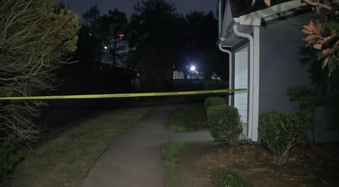 Man Shot By Ex-Girlfriend After Throwing Paver Through Glass Door And Chasing Her Through The Apartment