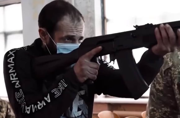 Ukraine Military Training Civilians To Help Defend Against Possible Russian Invasion