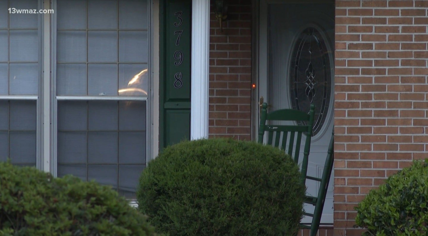 Naked Man Fatally Shot After Attacking Woman In Her Yard