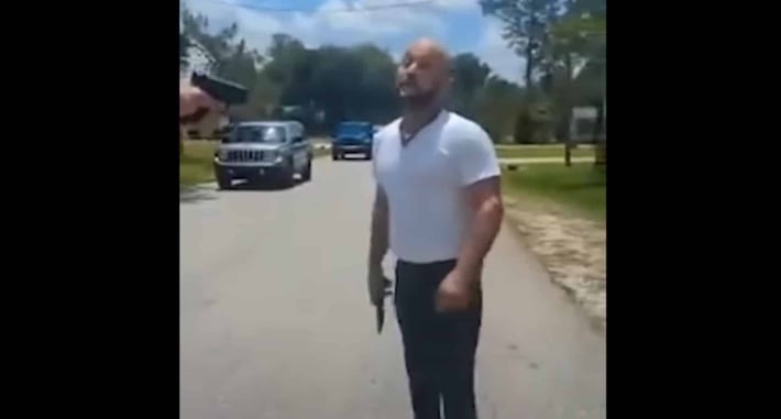 Concealed Carrier Gets Lucky Against Man With Knife During Road Rage Incident