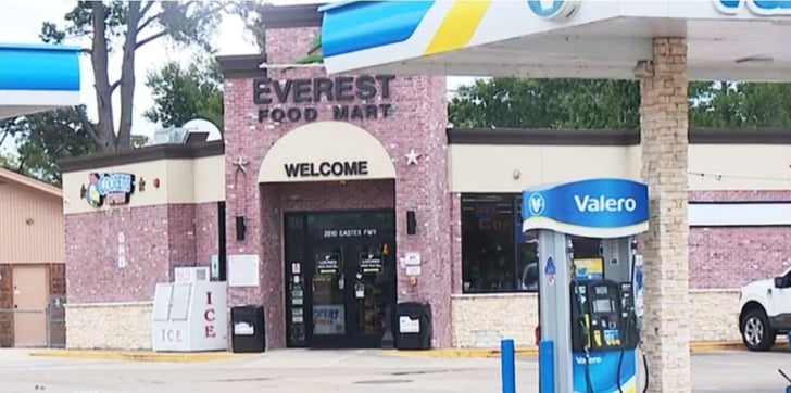 Store Clerk Shoots Man After Being Attacked With Knife