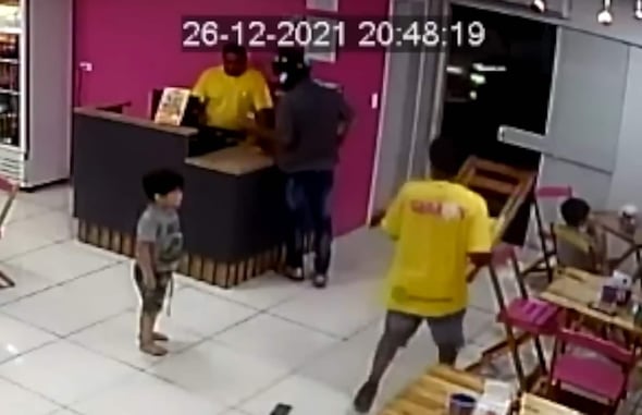 Armed Robbery Suspect Gets An Absolute Beatdown From People Who Just Weren’t Having It