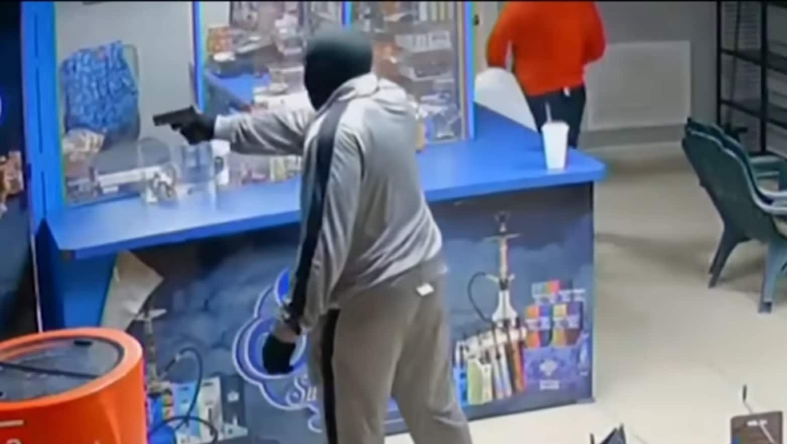 [WATCH] Convenience Store Workers Caught Outside Protective Room By Armed Robbers And Face Brutal Robbery