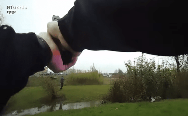 WILD ENCOUNTER: Officer Gives Bystander A Gun To Help Stop Armed Suspect