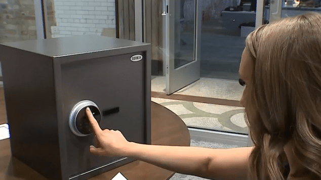 Biometric Gun Safe Lets 6-Year-Old Open It, Take Gun To School